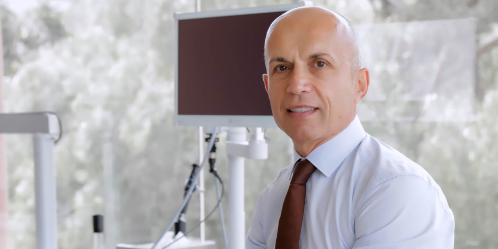 Profesor. Isam Alobid