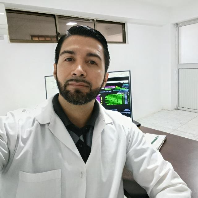 Dr. Henver Lenin Cedeño Garcia